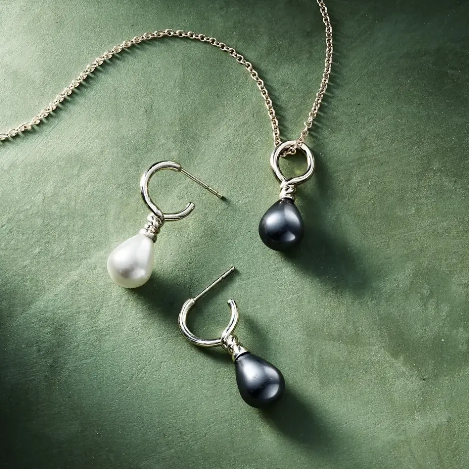 The Metropolitan Museum of Art Earrings*Venus Pearl Silver Drop Earrings, Black/White
